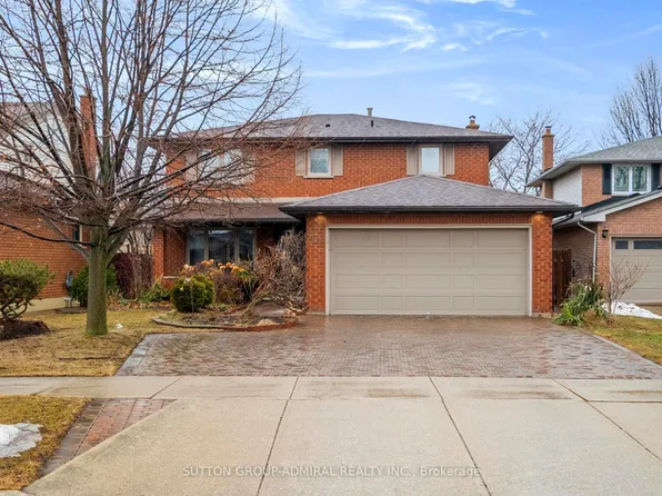 47 Sandy Dr, Hamilton, ON L8E 4X4