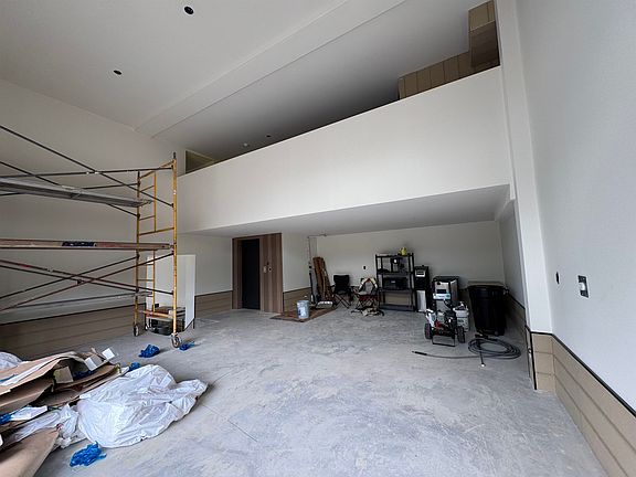 4th image of 36228 Sandringham Dr #4