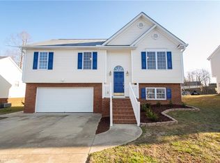 4390 Moat Dr, Winston Salem, NC 27105