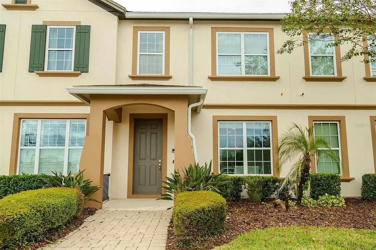3 bed, 2.5 bath, 1569 sqft, $3,500 — Photo 1