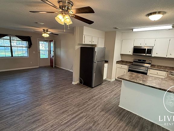 4th image of 70 Thornton Dr NE
