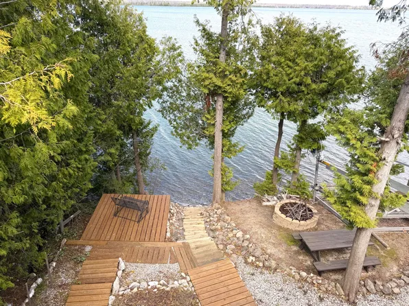 21277 Us Highway 23 S, Presque Isle, MI 49777