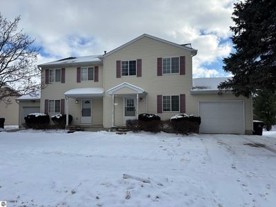 1011 Country Way, Mount Pleasant, MI, 48858