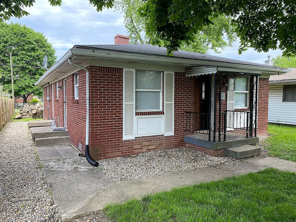 2414 Saint Paul St photo 1