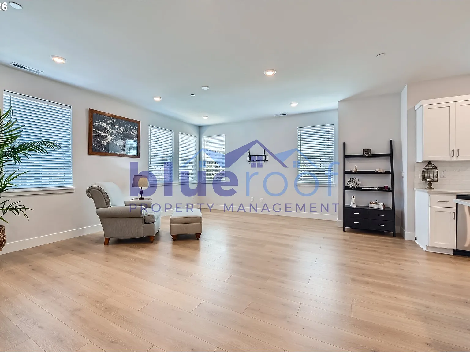 12935 SW Tabor Terrace — Photo 3