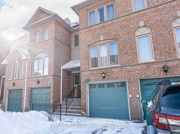 1050 Bristol Rd W #45, Mississauga, ON L5V 2E8