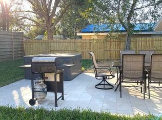 3028 Hawthorne St, Sarasota, FL 34239