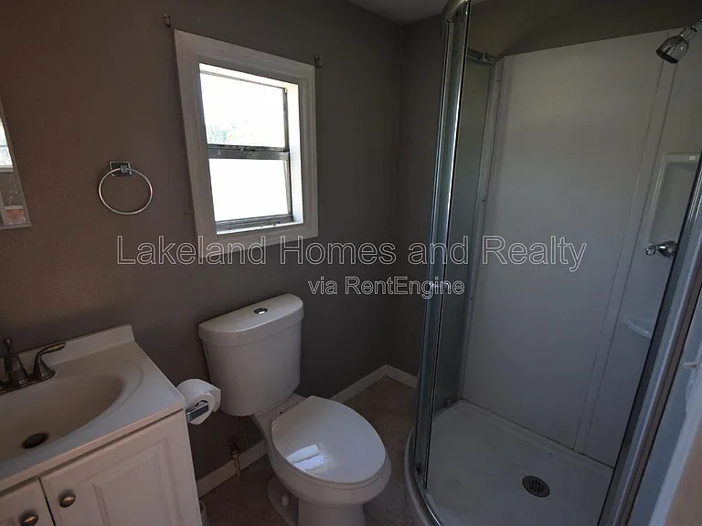1060 E Wabash St #2 — Photo 7