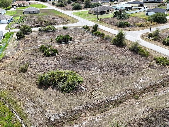 3rd image of 419 Pelham Rd