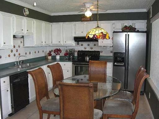 3rd image of 4302 TIMBERHILL DR