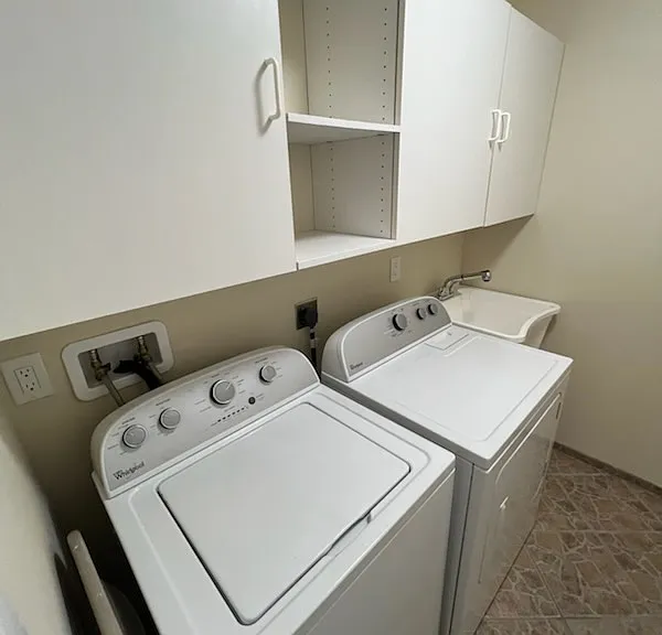 704 Torrey Pines Ave — Photo 9