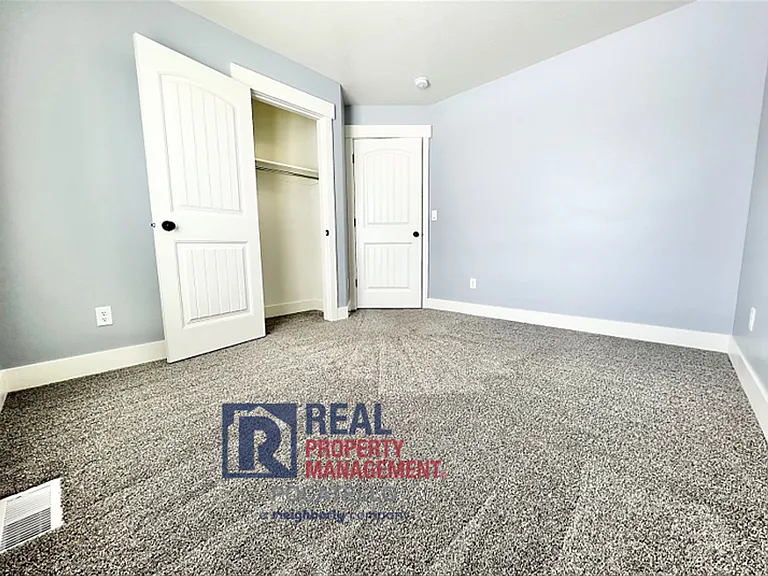 1620 Petersburg Dr — Photo 20