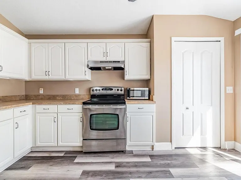 10050 Landport Way — Photo 7