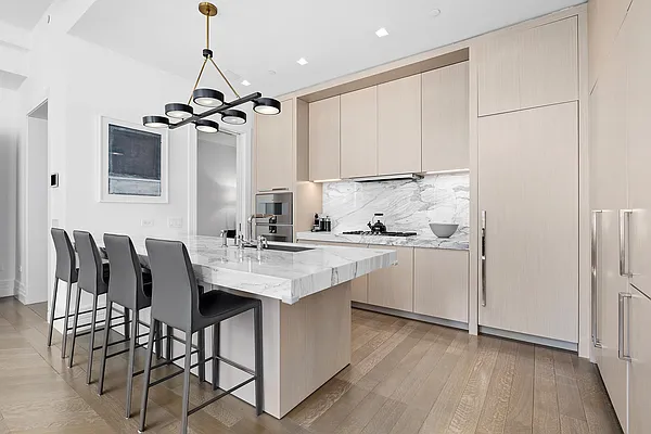 Rented by Compass | media 18