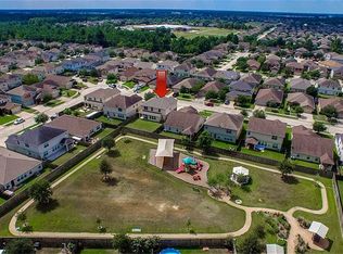 19618 Hollington Dr, Tomball, TX 77375