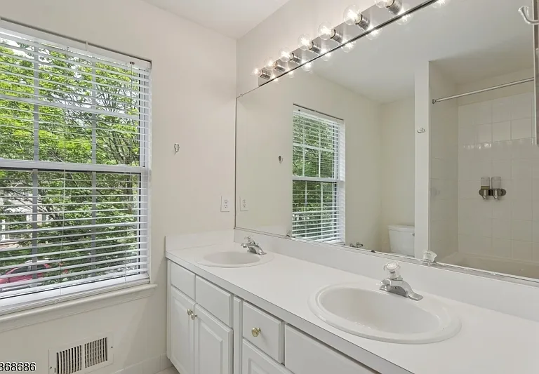 48 Landau Rd — Photo 10