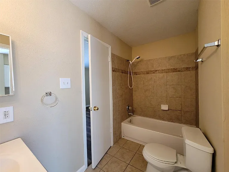 7310 Arista Dr — Photo 8