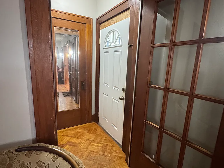 104 Millbank St — Photo 3