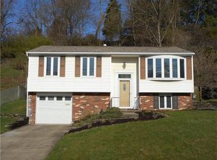 5216 Elmwood Dr, Pittsburgh, PA 15227