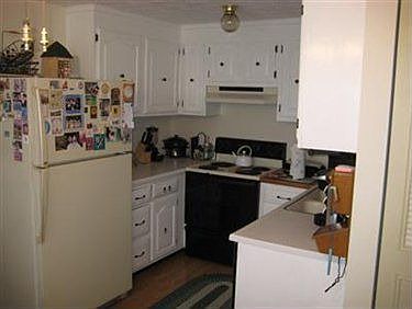 5th image of 7438 Duke Ct #G10