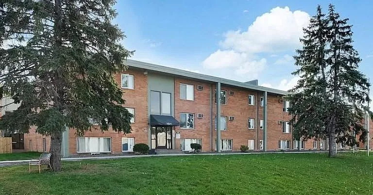 Phalen Village — Photo 15