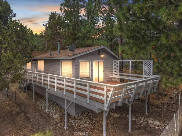 2767 Cedar Ln, Big Bear City, CA 92314