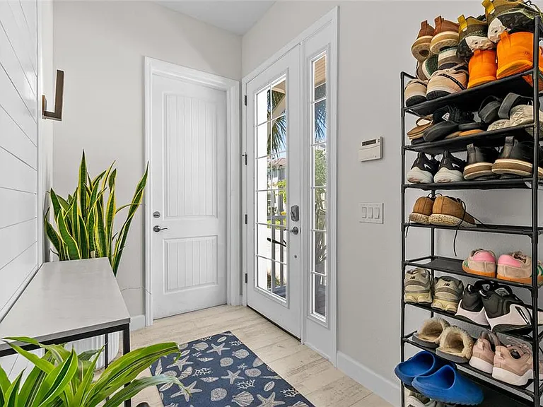 319 Compass Point Dr #201 — Photo 28