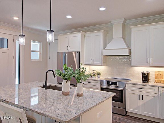 3rd image of 2808 Isles Way