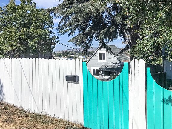3rd image of 708 6th Street