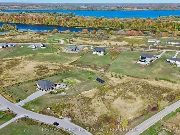 244 Mann Dr, Kingston, ON K7L 0G2