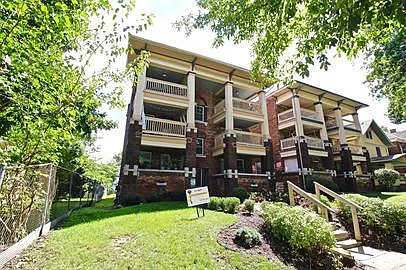 2803 Charlotte St #2S — Photo 19