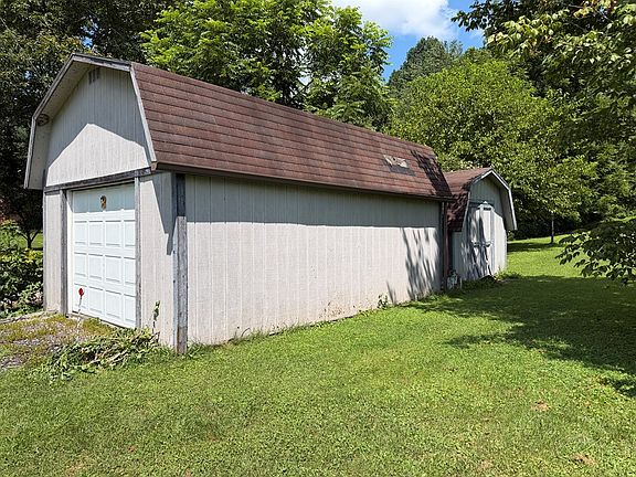 3rd image of 9867 Shortline Hwy