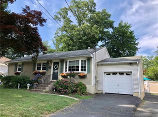 7 Quelch Ave, Stony Pt, NY 10980