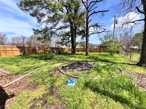 1426 Chickasaw Blvd, Ardmore, OK 73401