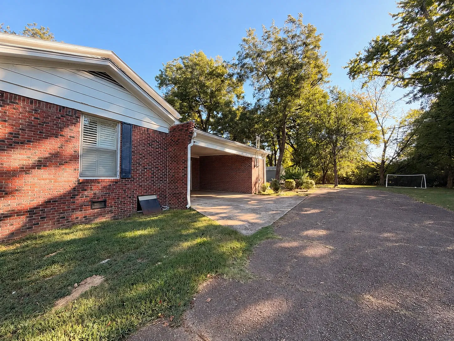 5 bed, 3029 sqft, $12,495 — Photo 4