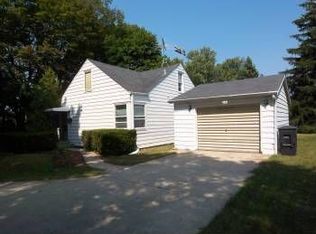 546 W Park Ave, Libertyville, IL 60048