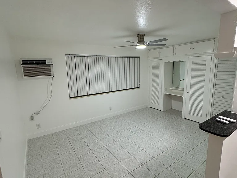 2439 Wilson St #2 — Photo 12