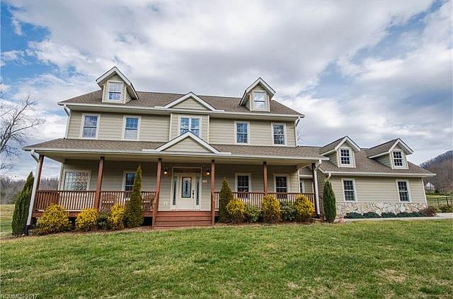 1st image of 285 Stepping Stone Ln