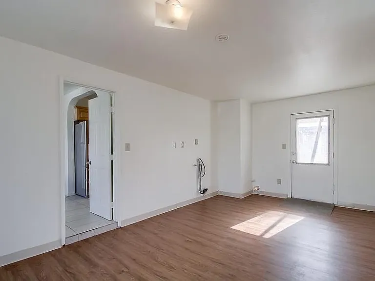 891 Elm Ave — Photo 26