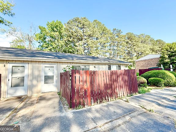 2nd image of 4701 Flat Shoals Rd