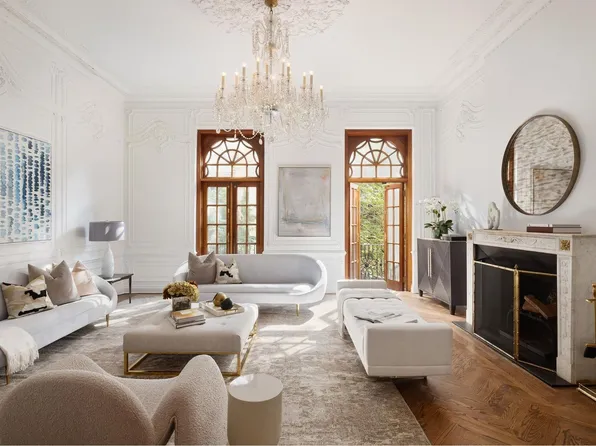 136 East 65th Street image 3 of 19