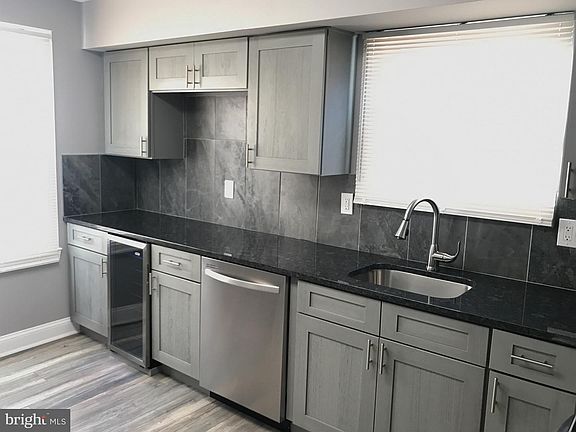 3rd image of 346 Aldeberan Dr