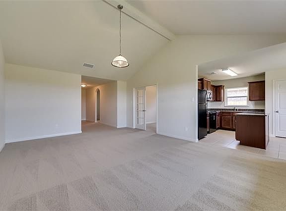 5th image of 110 Mt Vernon Ln