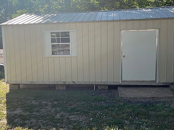 5th image of 7724 James Monroe Way