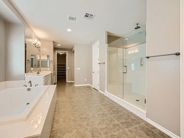 12165 Edgehurst Ct — Photo 13
