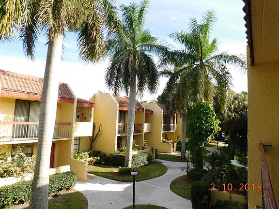 3rd image of 783 SE 1st Way #78