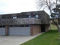 1st image of 3588 Neerpark Dr