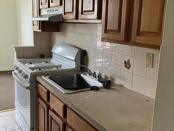2nd image of 255 E Prospect Ave APT 1D