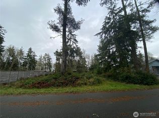 756 Evergreen Avenue SE, Ocean Shores, WA 98569