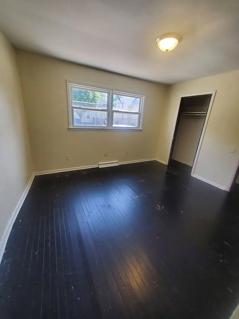 1634 Mead St. - 3 Unit — Photo 4
